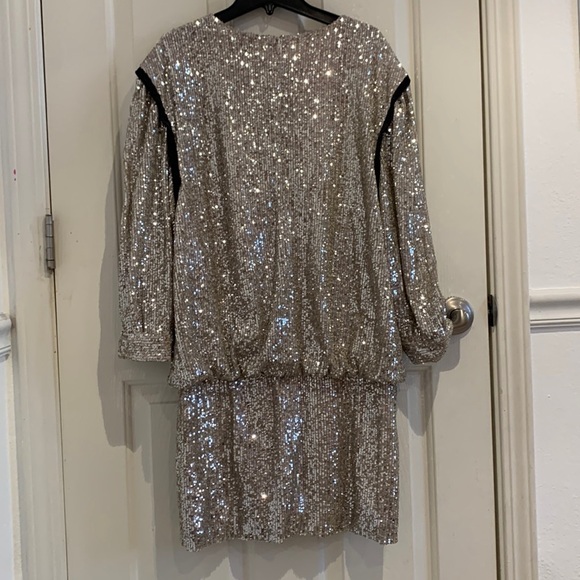 NWT 7 For all Mankind by Revolve Sequin Dress In silver & black contrast Medium - Picture 5 of 14